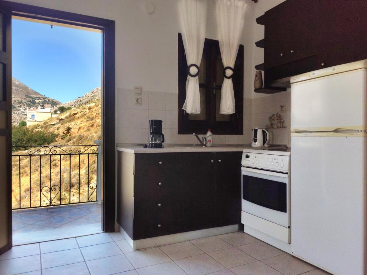 Gompos Apartment - Cozy Apartment Next To The Sea - Amazing Sea View Symi Exterior foto