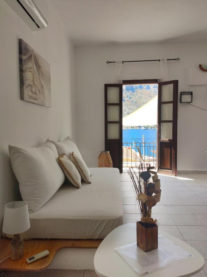 Gompos Apartment - Cozy Apartment Next To The Sea - Amazing Sea View Symi Exterior foto