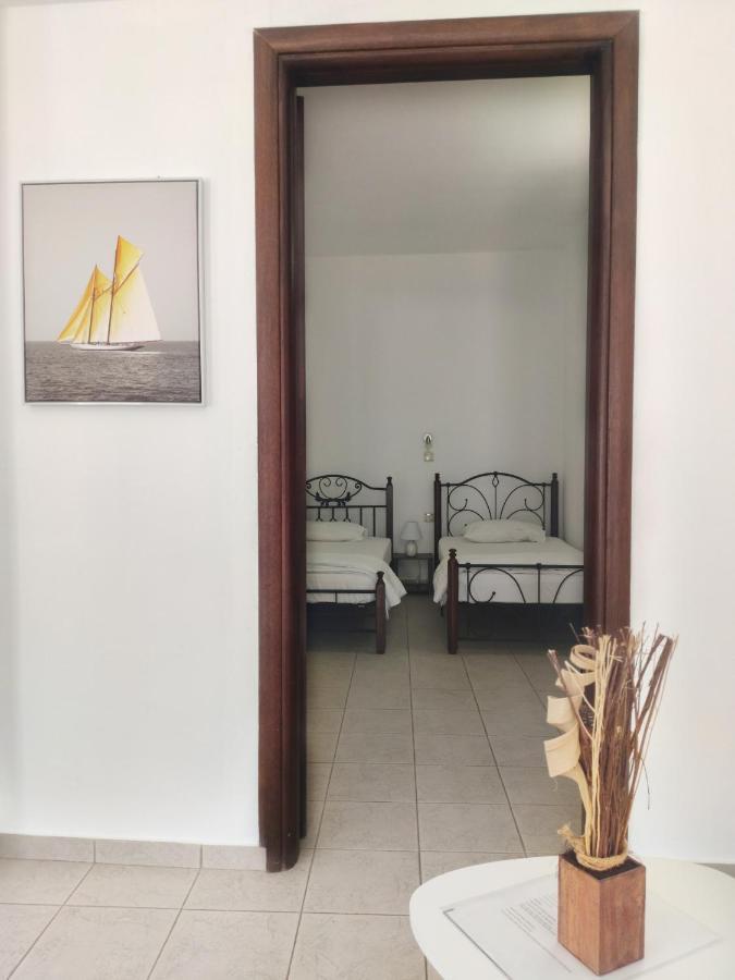 Gompos Apartment - Cozy Apartment Next To The Sea - Amazing Sea View Symi Exterior foto