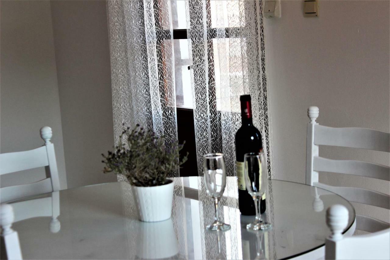 Gompos Apartment - Cozy Apartment Next To The Sea - Amazing Sea View Symi Exterior foto